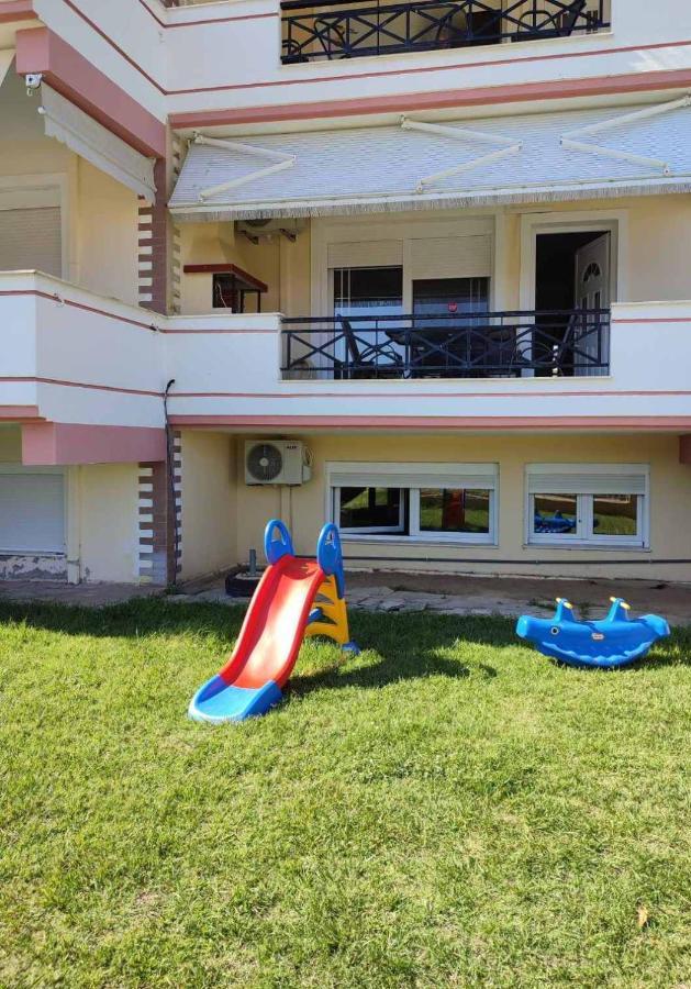 The Twelve In Iraklitsa Apartment Nea Iraklitsa Exterior photo
